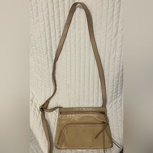 Hobo tan crossbody purse